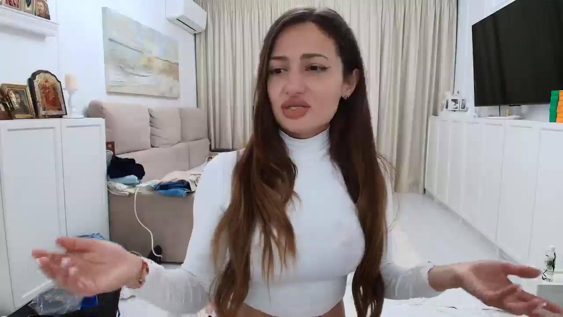 Gallery image thumbnail from Wennndyk's myfreecams stream on, 05/21/2025, 22:53 image 16 of 20