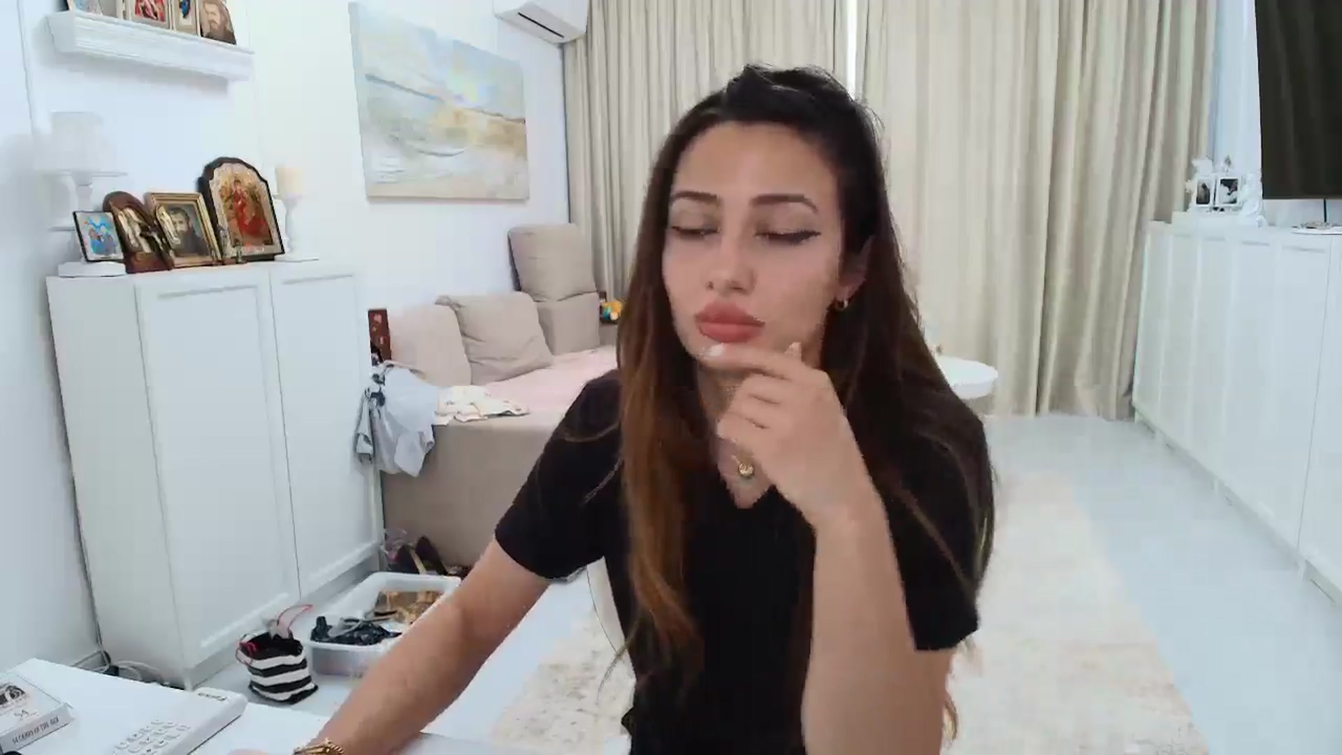Gallery image thumbnail from Wennndyk's myfreecams stream on, 06/08/2025, 09:42 image 5 of 20