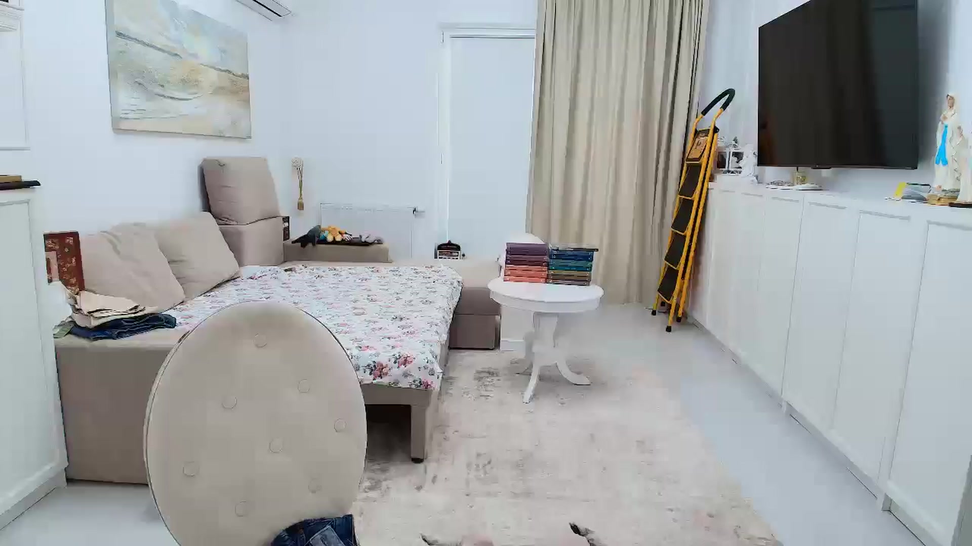 Gallery image thumbnail from Wennndyk's myfreecams stream on, 06/12/2025, 10:49 image 1 of 20
