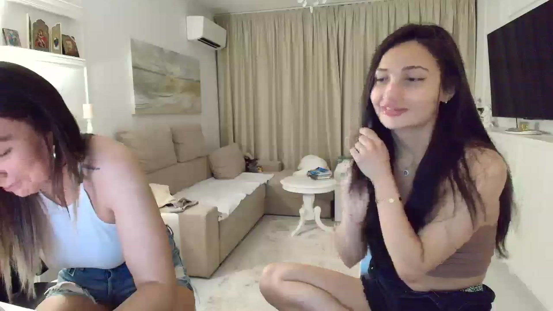 Gallery image thumbnail from Wennndyk's myfreecams stream on, 06/25/2025, 23:13 image 9 of 20