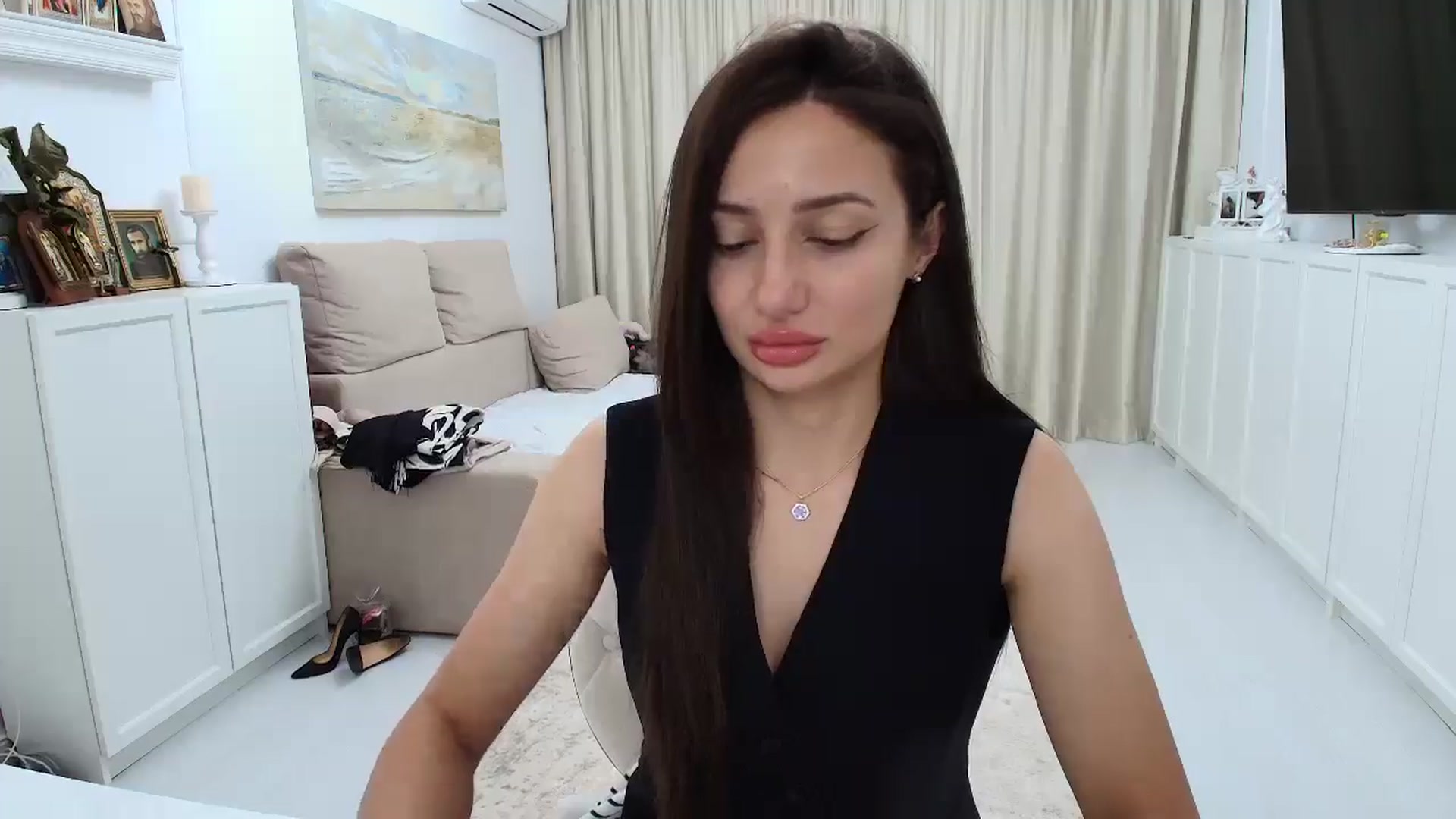 Gallery image thumbnail from Wennndyk's myfreecams stream on, 06/27/2025, 22:19 image 2 of 20