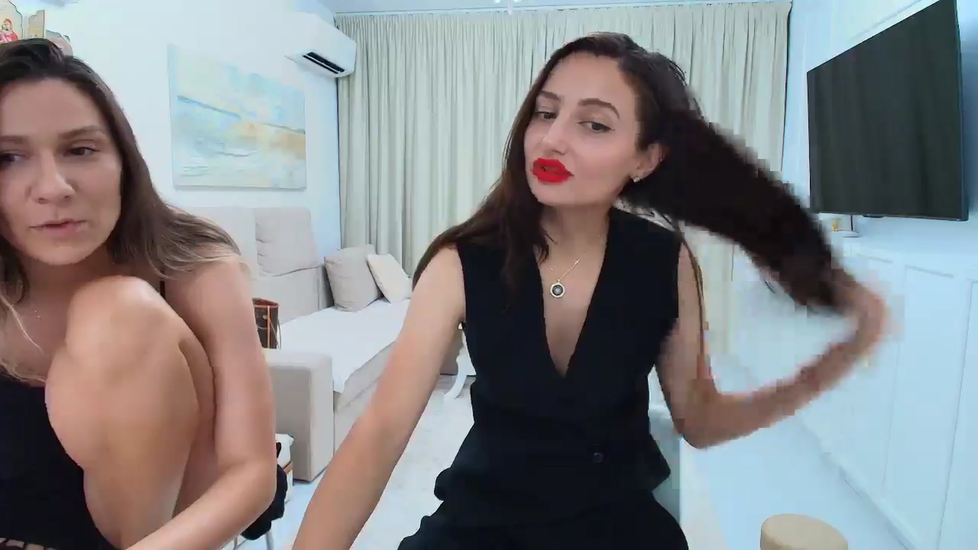 Gallery image thumbnail from Wennndyk's myfreecams stream on, 07/22/2025, 23:42 image 8 of 20