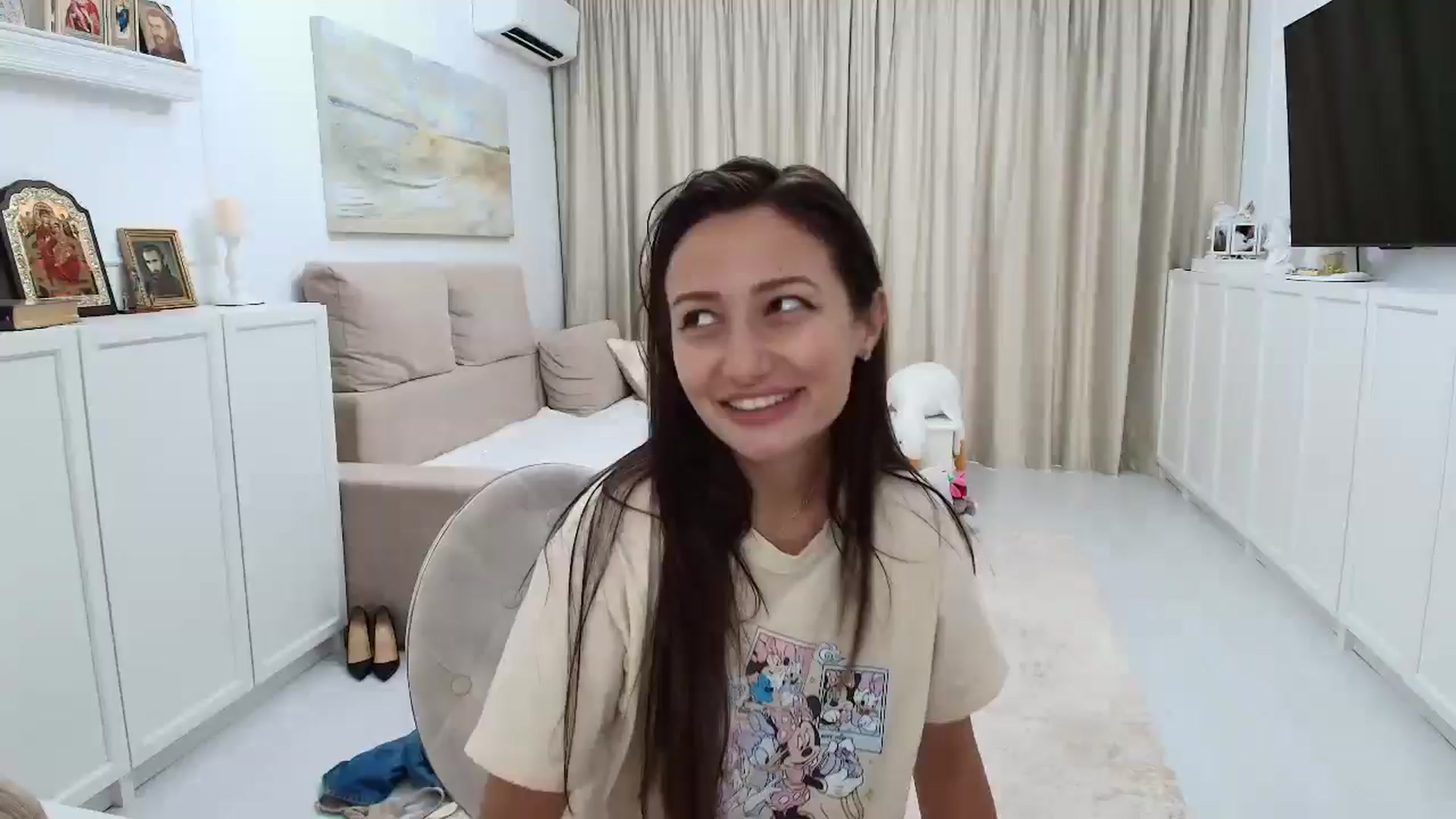Gallery image thumbnail from Wennndyk's myfreecams stream on, 08/02/2025, 13:20 image 16 of 20