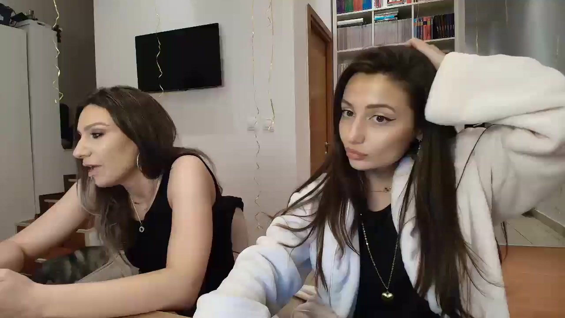 Gallery image thumbnail from Wennndyk's myfreecams stream on, 08/03/2025, 24:01 image 18 of 20
