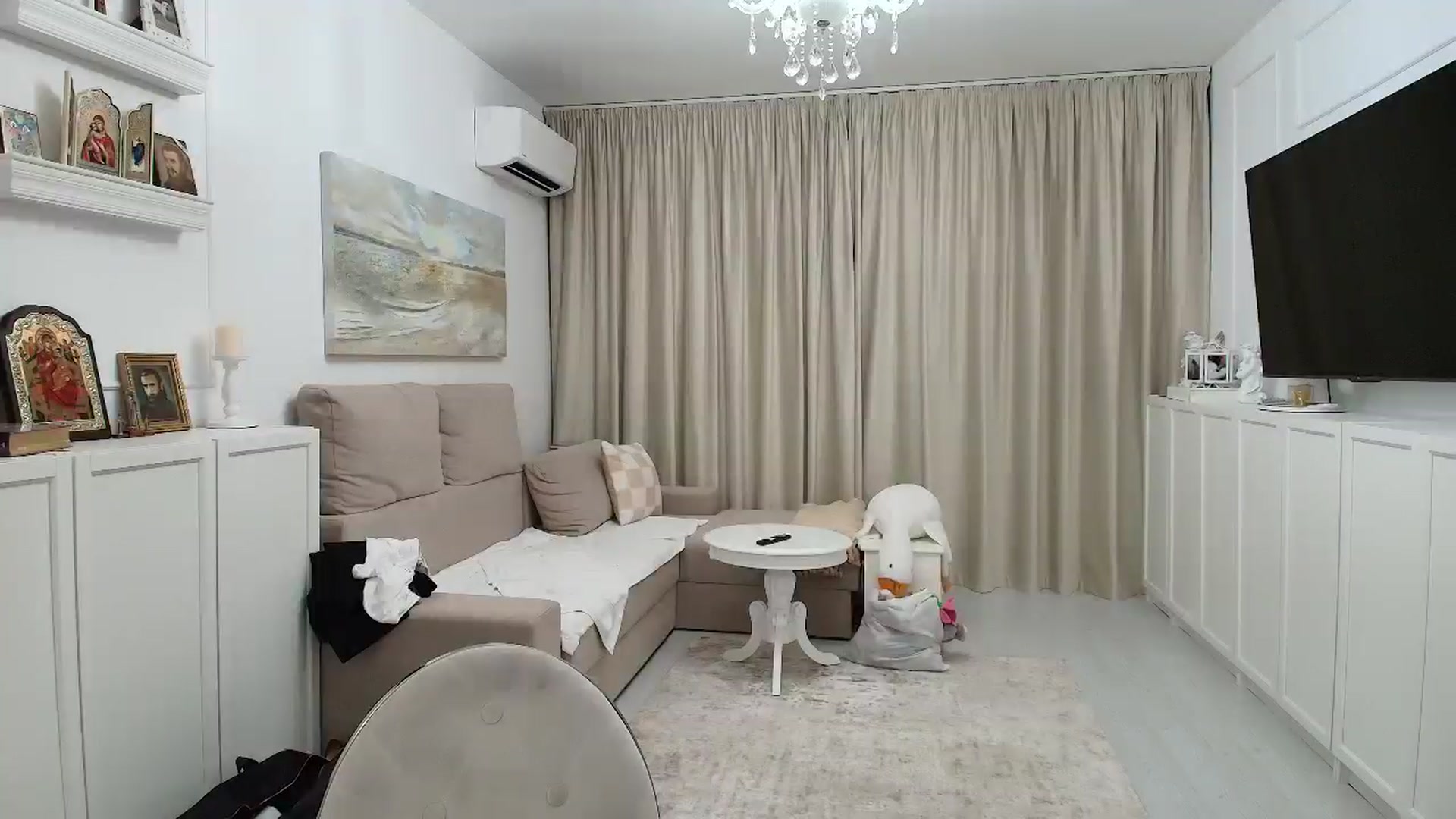 Gallery image thumbnail from Wennndyk's myfreecams stream on, 08/03/2025, 21:05 image 14 of 20
