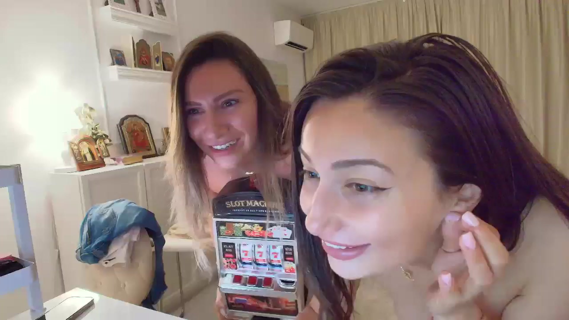 Gallery image thumbnail from Wennndyk's myfreecams stream on, 08/09/2025, 23:26 image 7 of 20