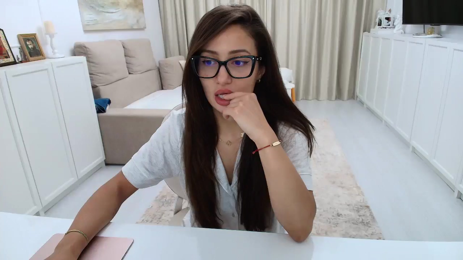 Gallery image thumbnail from Wennndyk's myfreecams stream on, 08/11/2025, 21:37 image 15 of 20