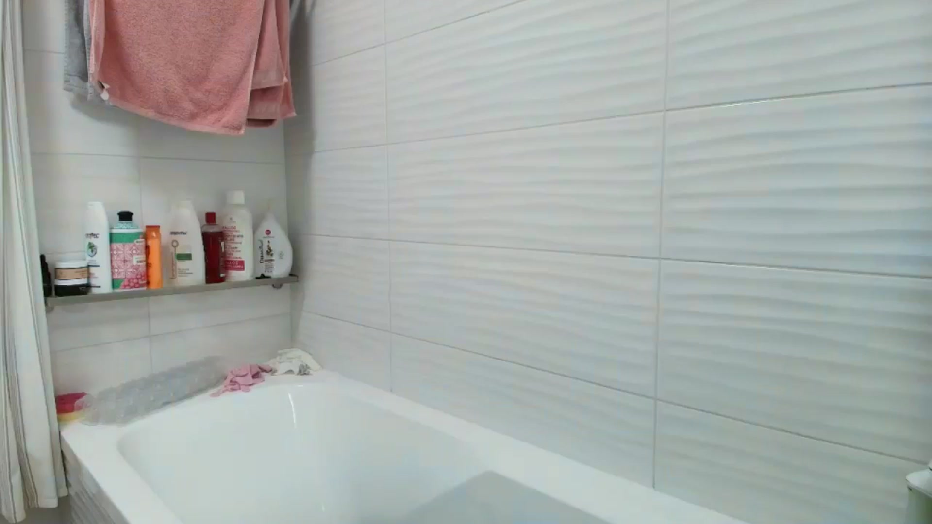 Gallery image thumbnail from Wennndyk's myfreecams stream on, 08/17/2025, 09:44 image 8 of 20