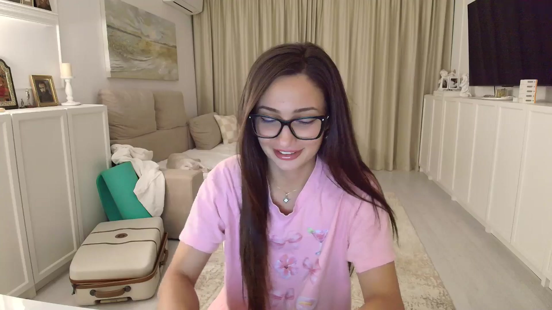 Gallery image thumbnail from Wennndyk's myfreecams stream on, 09/26/2025, 19:13 image 3 of 20
