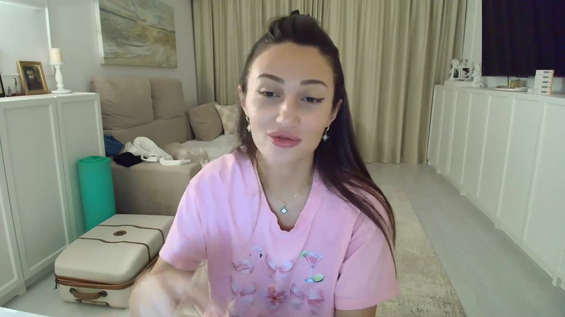 Gallery image thumbnail from Wennndyk's myfreecams stream on, 09/26/2025, 22:12 image 18 of 20