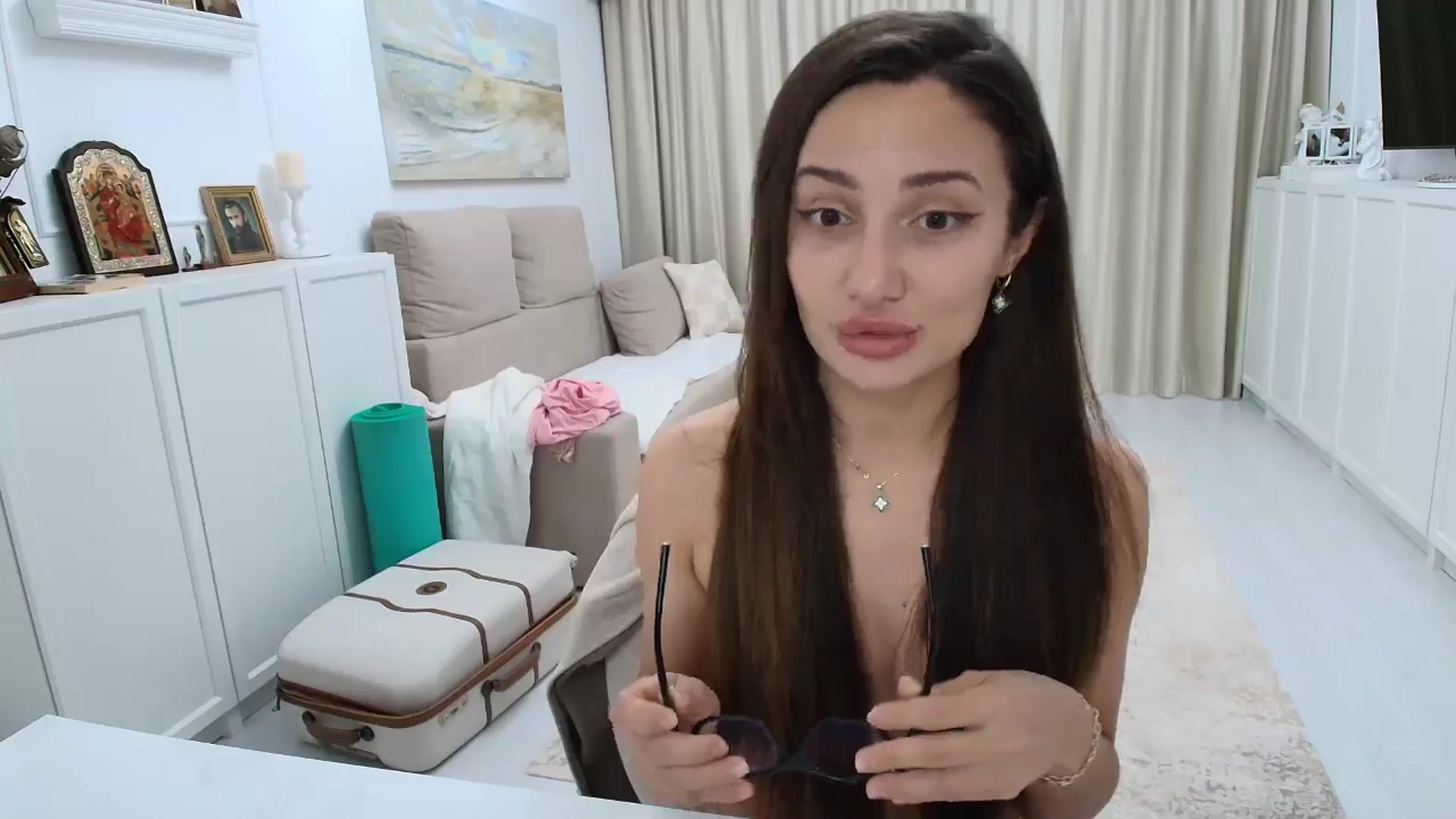 Gallery image thumbnail from Wennndyk's myfreecams stream on, 09/27/2025, 17:30 image 7 of 20