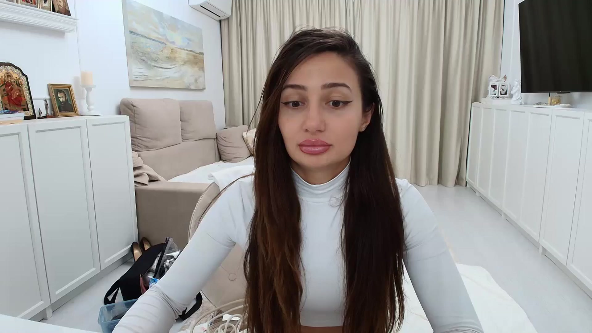 Gallery image thumbnail from Wennndyk's myfreecams stream on, 10/13/2025, 22:19 image 14 of 20