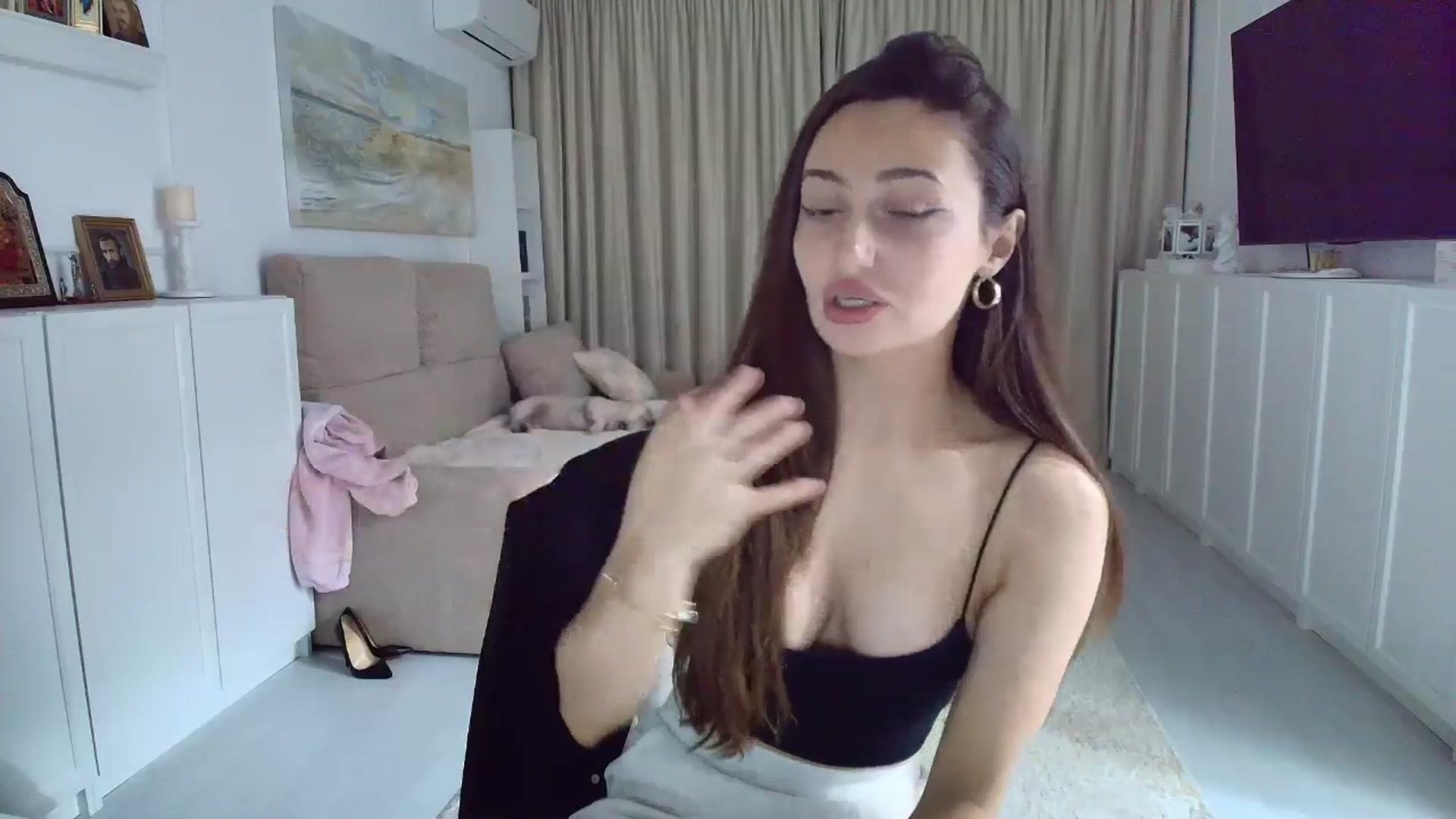 Gallery image thumbnail from Wennndyk's myfreecams stream on, 10/26/2025, 17:45 image 10 of 20
