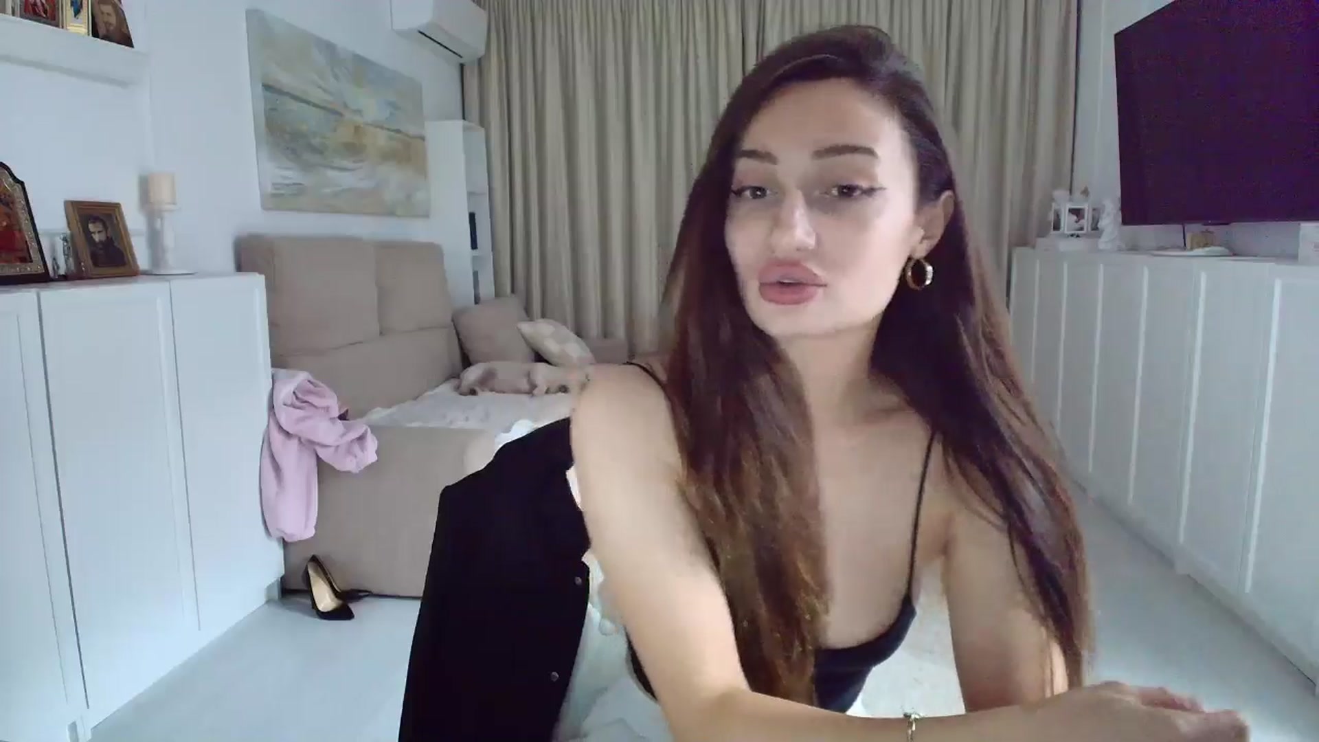 Gallery image thumbnail from Wennndyk's myfreecams stream on, 10/26/2025, 17:45 image 11 of 20