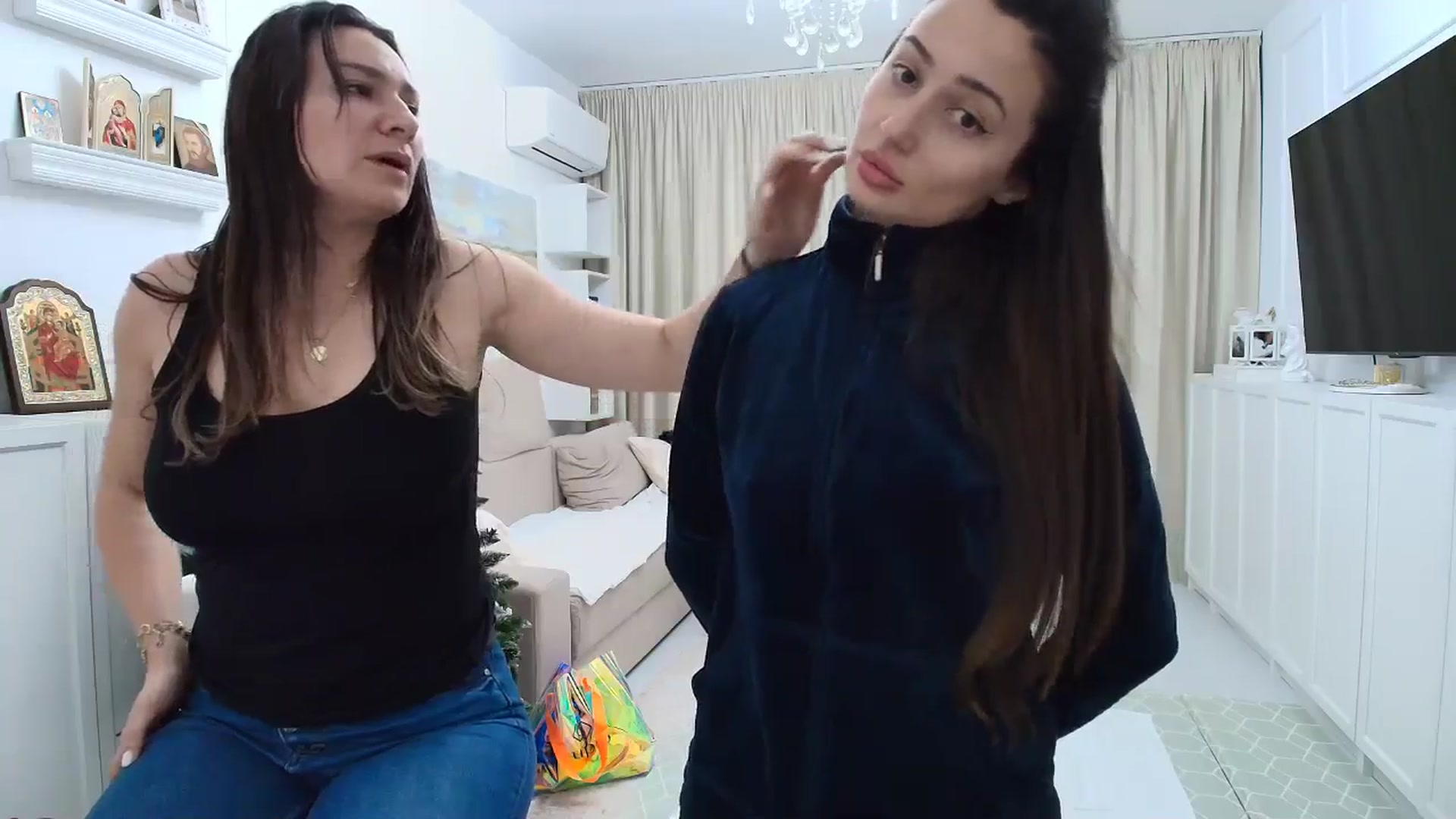 Gallery image thumbnail from Wennndyk's myfreecams stream on, 12/17/2025, 17:20 image 20 of 20