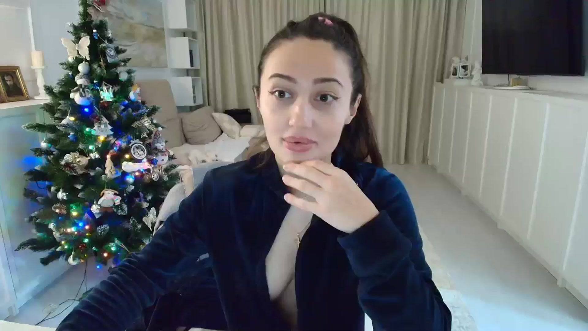 Gallery image thumbnail from Wennndyk's myfreecams stream on, 12/18/2025, 17:23 image 9 of 20