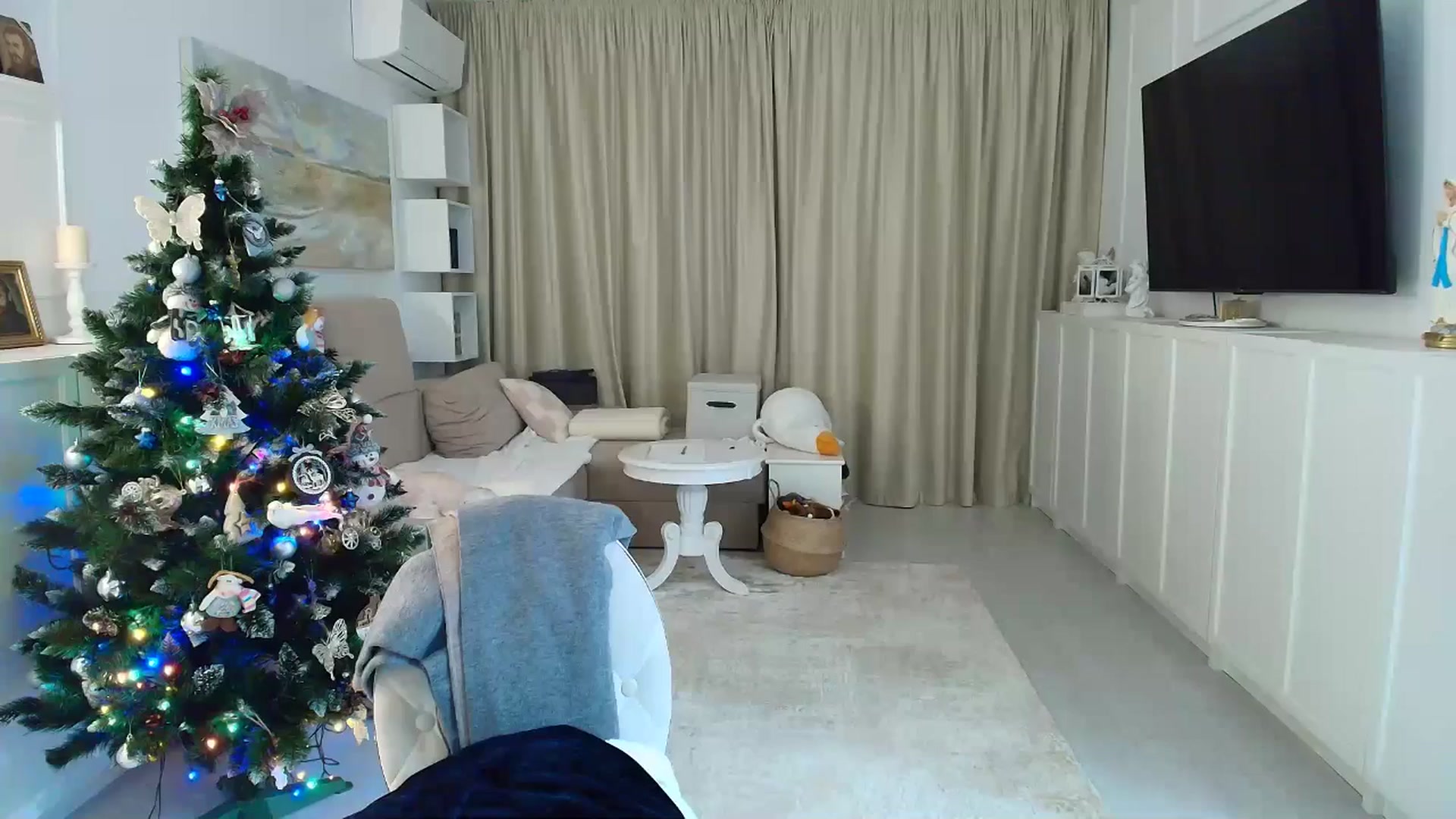 Gallery image thumbnail from Wennndyk's myfreecams stream on, 12/18/2025, 17:23 image 8 of 20