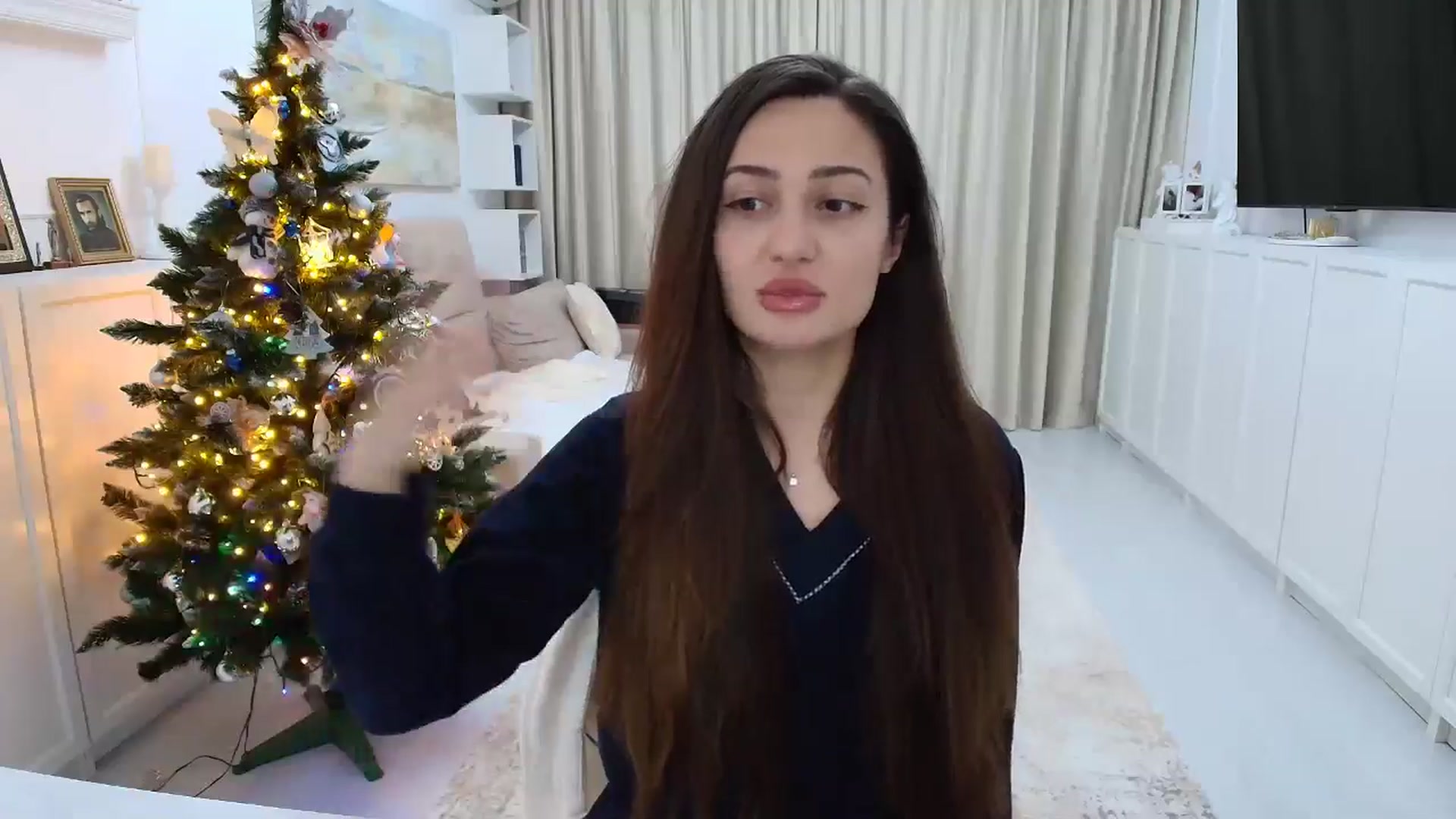 Gallery image thumbnail from Wennndyk's myfreecams stream on, 12/24/2025, 19:46 image 2 of 20