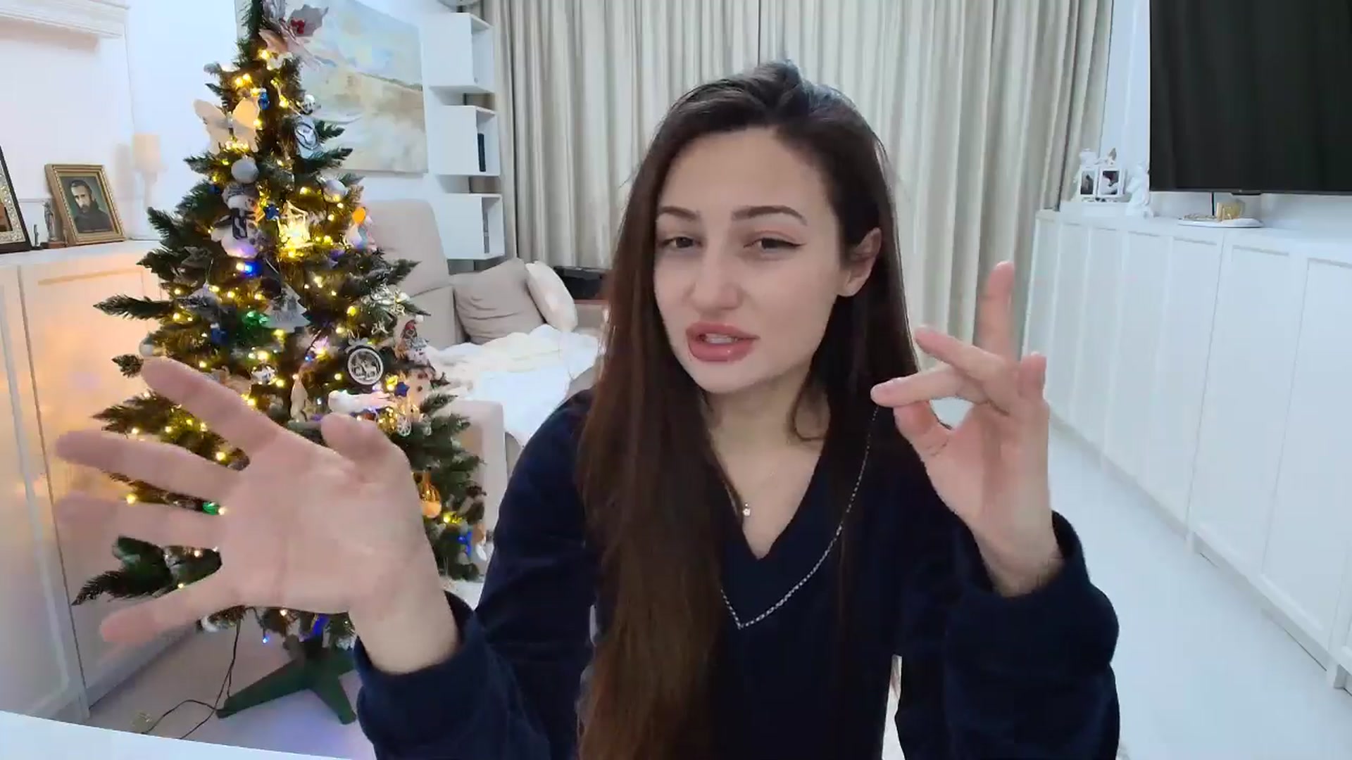 Gallery image thumbnail from Wennndyk's myfreecams stream on, 12/24/2025, 19:46 image 4 of 20