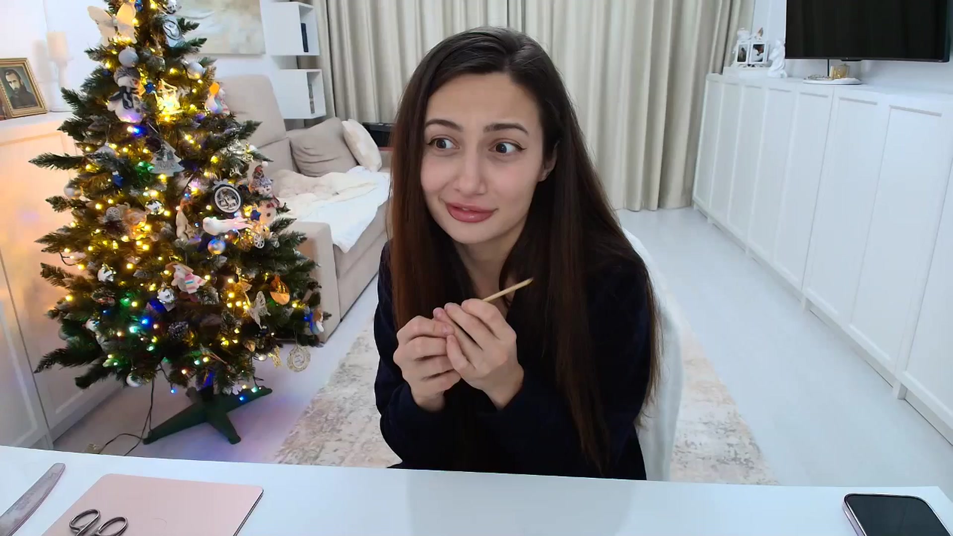 Gallery image thumbnail from Wennndyk's myfreecams stream on, 12/24/2025, 22:52 image 4 of 20