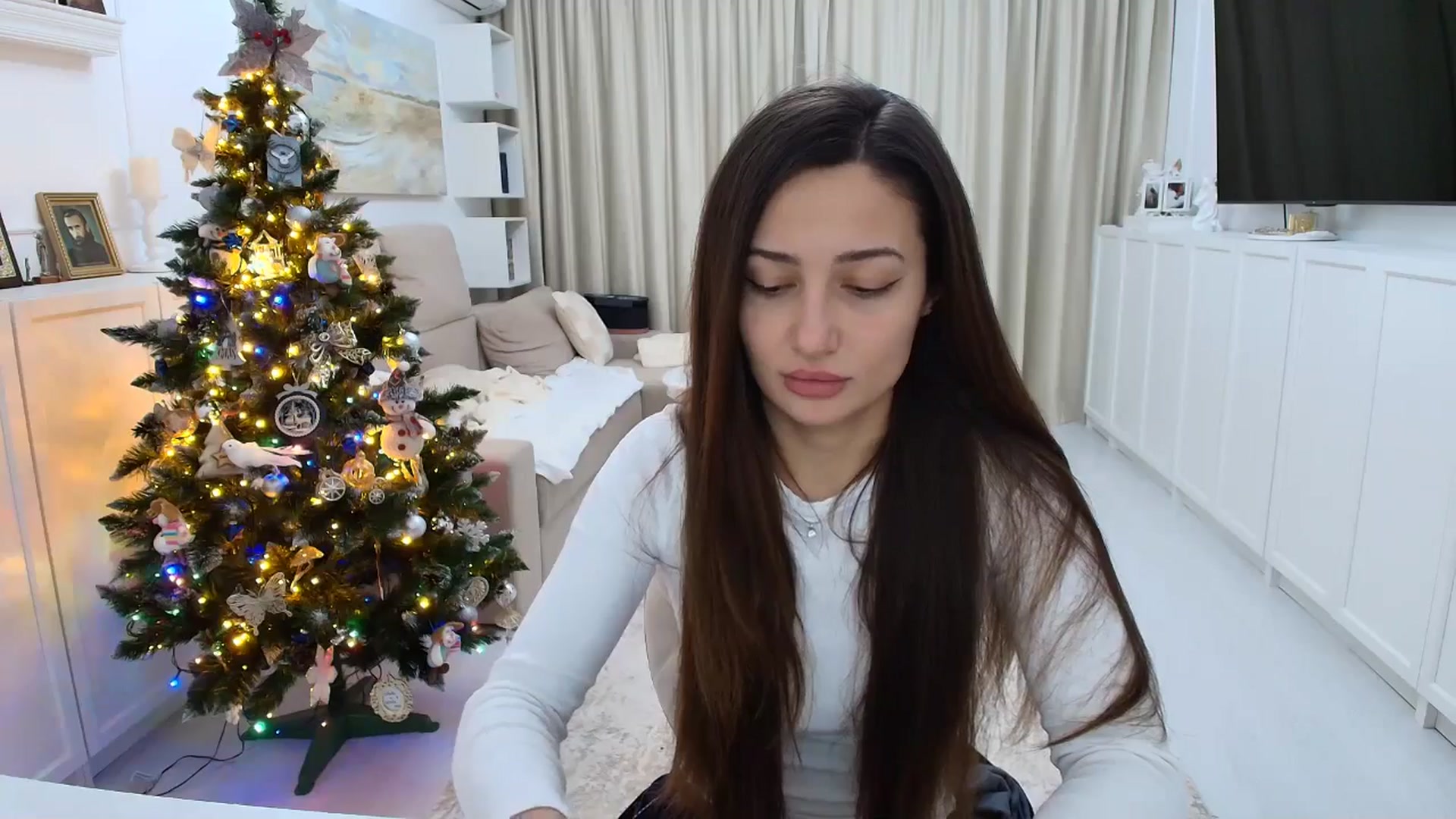 Gallery image thumbnail from Wennndyk's myfreecams stream on, 12/25/2025, 22:07 image 10 of 20