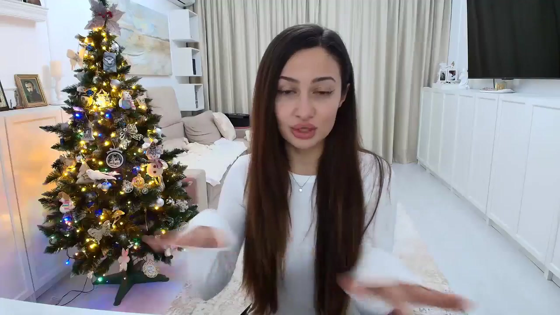 Gallery image thumbnail from Wennndyk's myfreecams stream on, 12/25/2025, 22:07 image 7 of 20