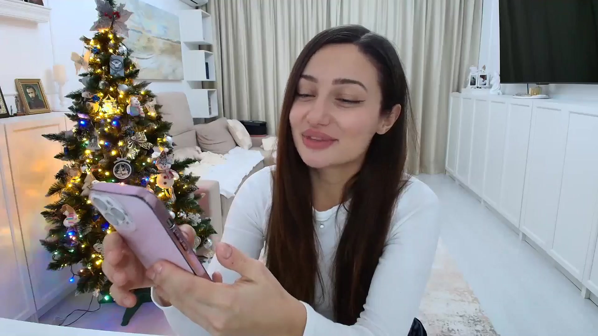 Gallery image thumbnail from Wennndyk's myfreecams stream on, 12/25/2025, 22:07 image 5 of 20