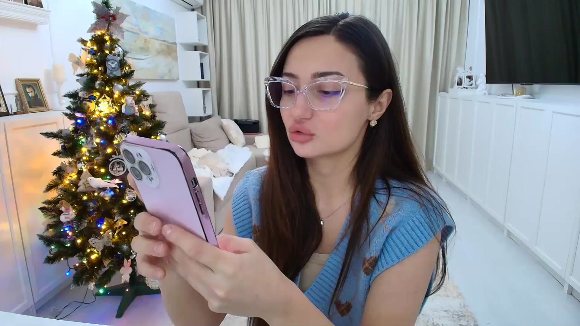 Gallery image thumbnail from Wennndyk's myfreecams stream on, 12/26/2025, 22:59 image 3 of 20