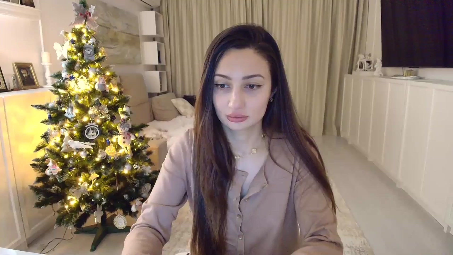 Gallery image thumbnail from Wennndyk's myfreecams stream on, 12/28/2025, 21:37 image 6 of 20