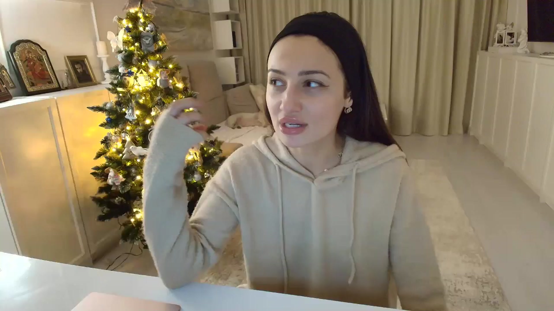 Gallery image thumbnail from Wennndyk's myfreecams stream on, 12/29/2025, 21:14 image 1 of 20