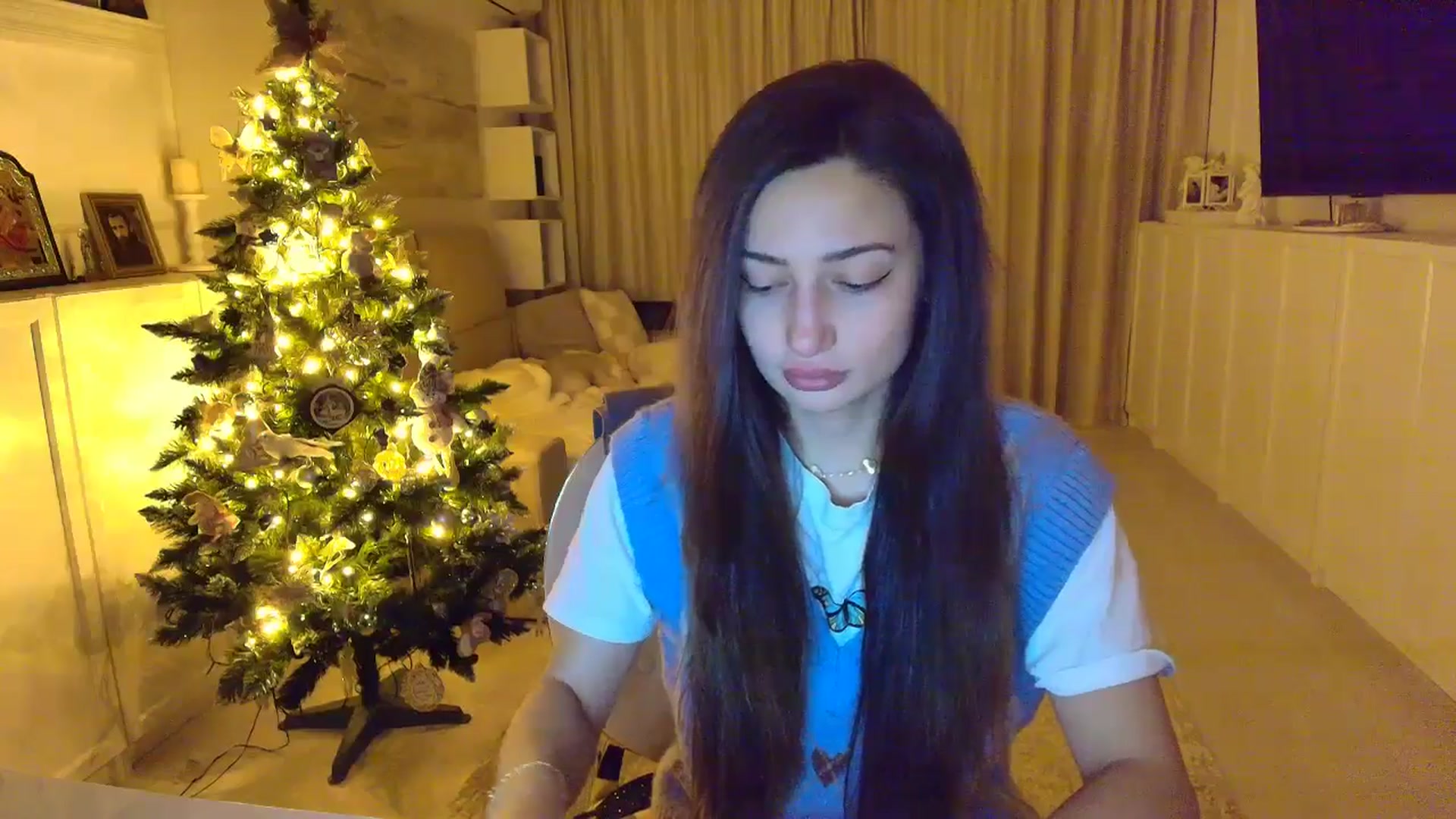 Gallery image thumbnail from Wennndyk's myfreecams stream on, 12/30/2025, 21:28 image 3 of 20