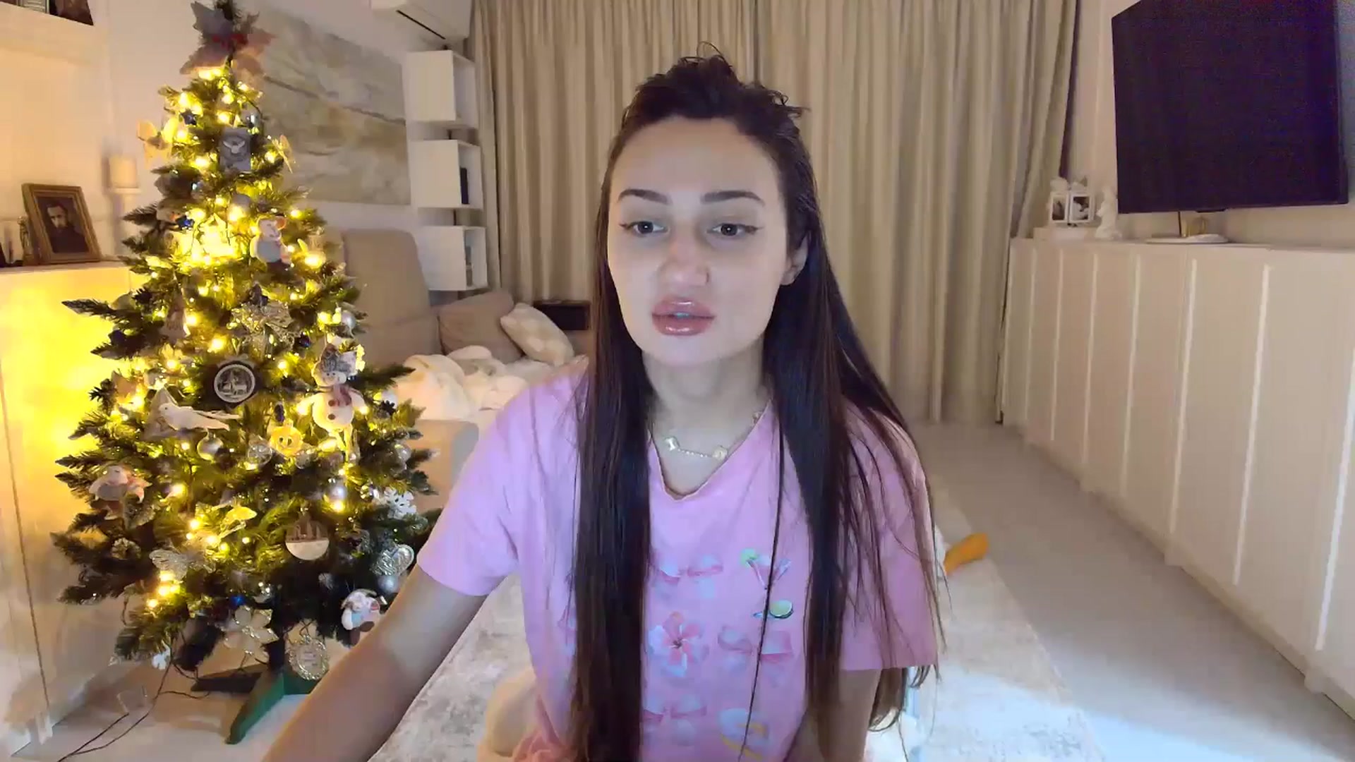 Gallery image thumbnail from Wennndyk's myfreecams stream on, 01/04/2026, 22:20 image 9 of 20