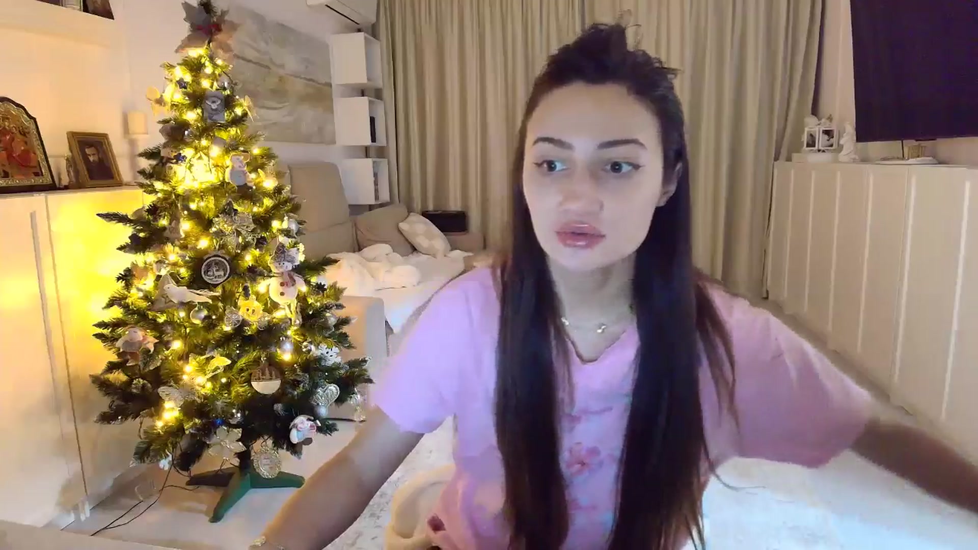 Gallery image thumbnail from Wennndyk's myfreecams stream on, 01/04/2026, 22:20 image 15 of 20