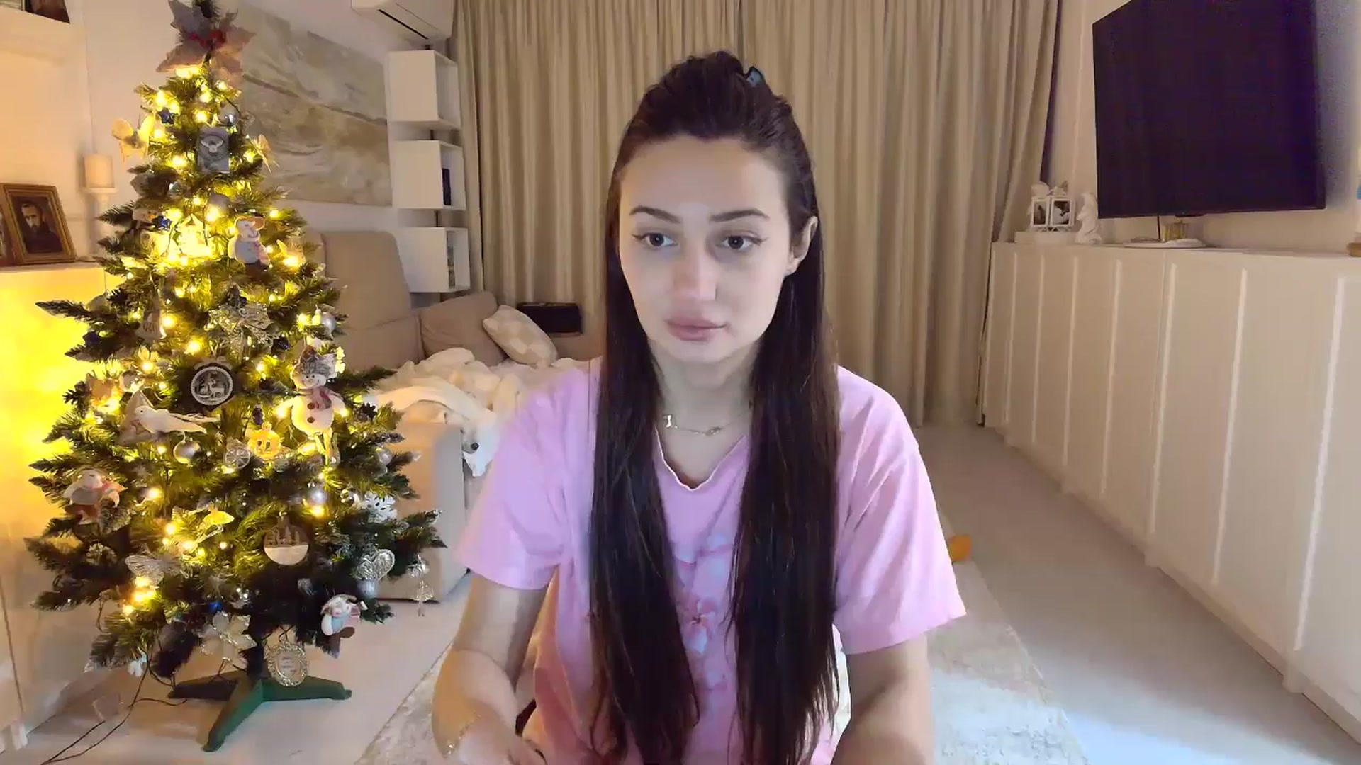 Gallery image thumbnail from Wennndyk's myfreecams stream on, 01/04/2026, 22:20 image 2 of 20