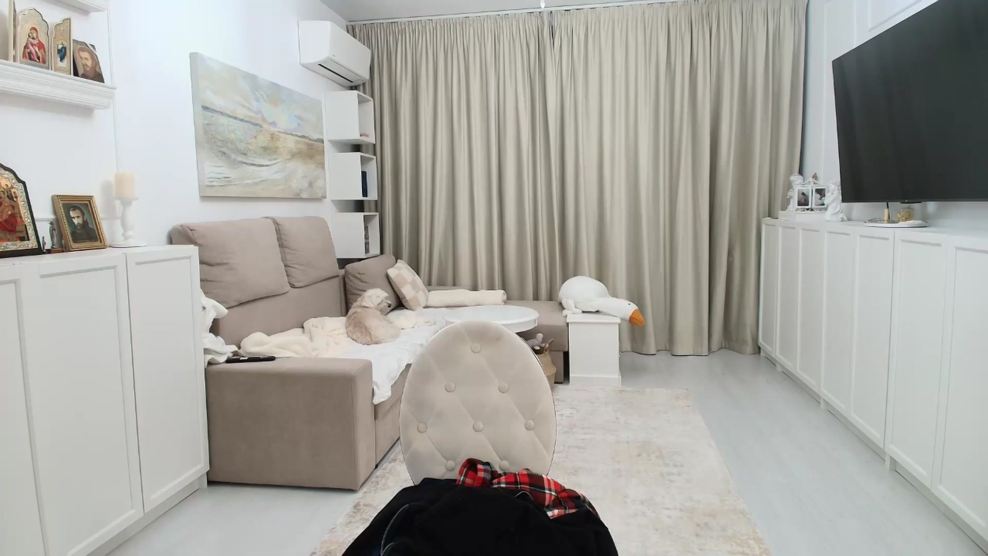 Gallery image thumbnail from Wennndyk's myfreecams stream on, 01/18/2026, 17:51 image 17 of 20