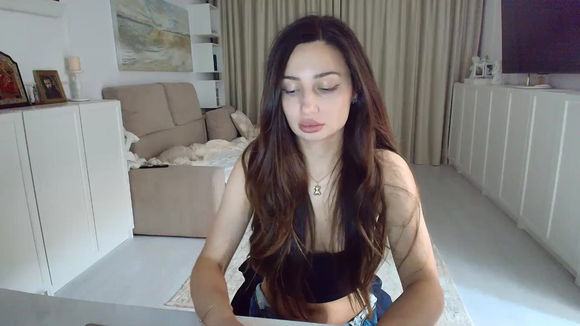 Gallery image thumbnail from Wennndyk's myfreecams stream on, 01/18/2026, 23:36 image 4 of 20