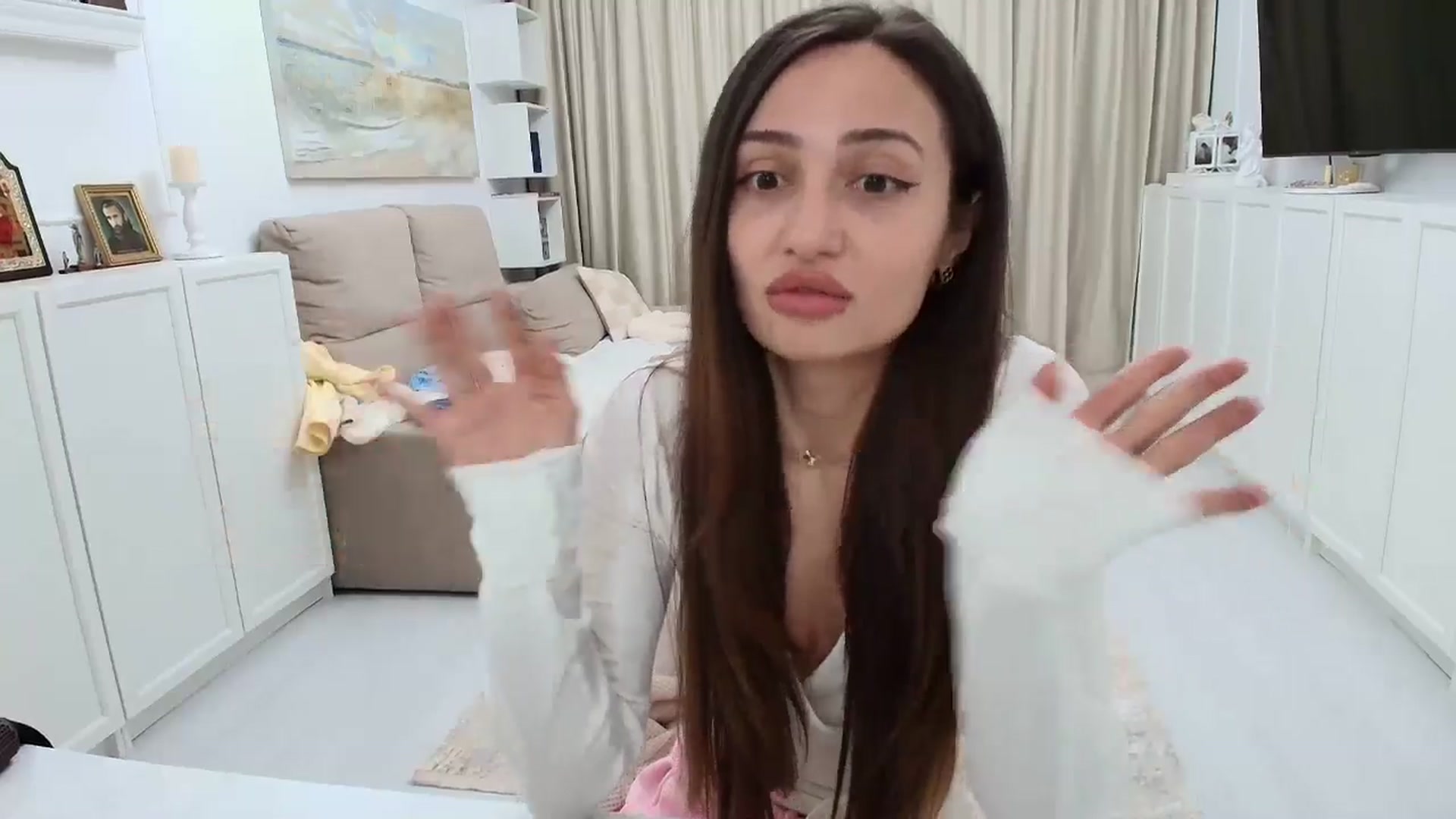 Gallery image thumbnail from Wennndyk's myfreecams stream on, 02/19/2026, 23:18 image 10 of 20