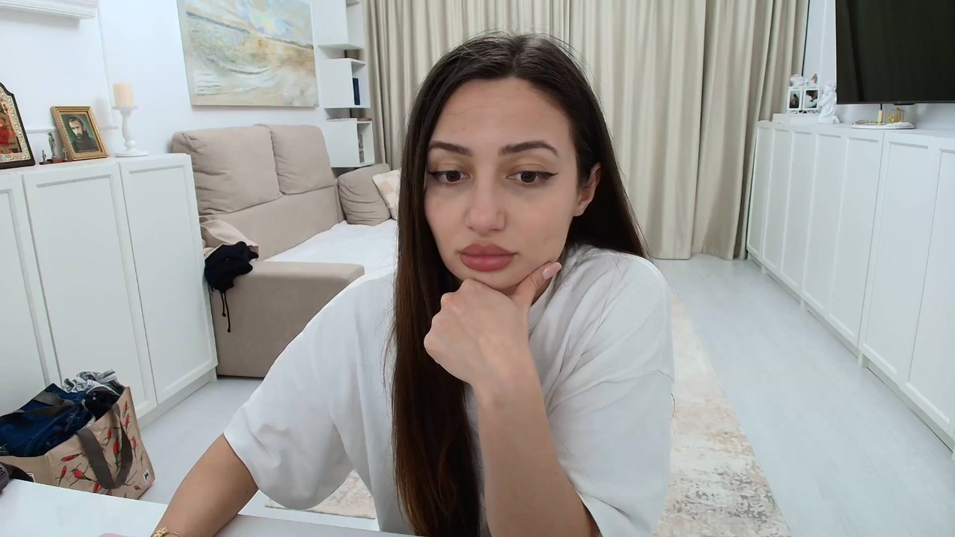 Gallery image thumbnail from Wennndyk's myfreecams stream on, 02/21/2026, 23:57 image 13 of 20
