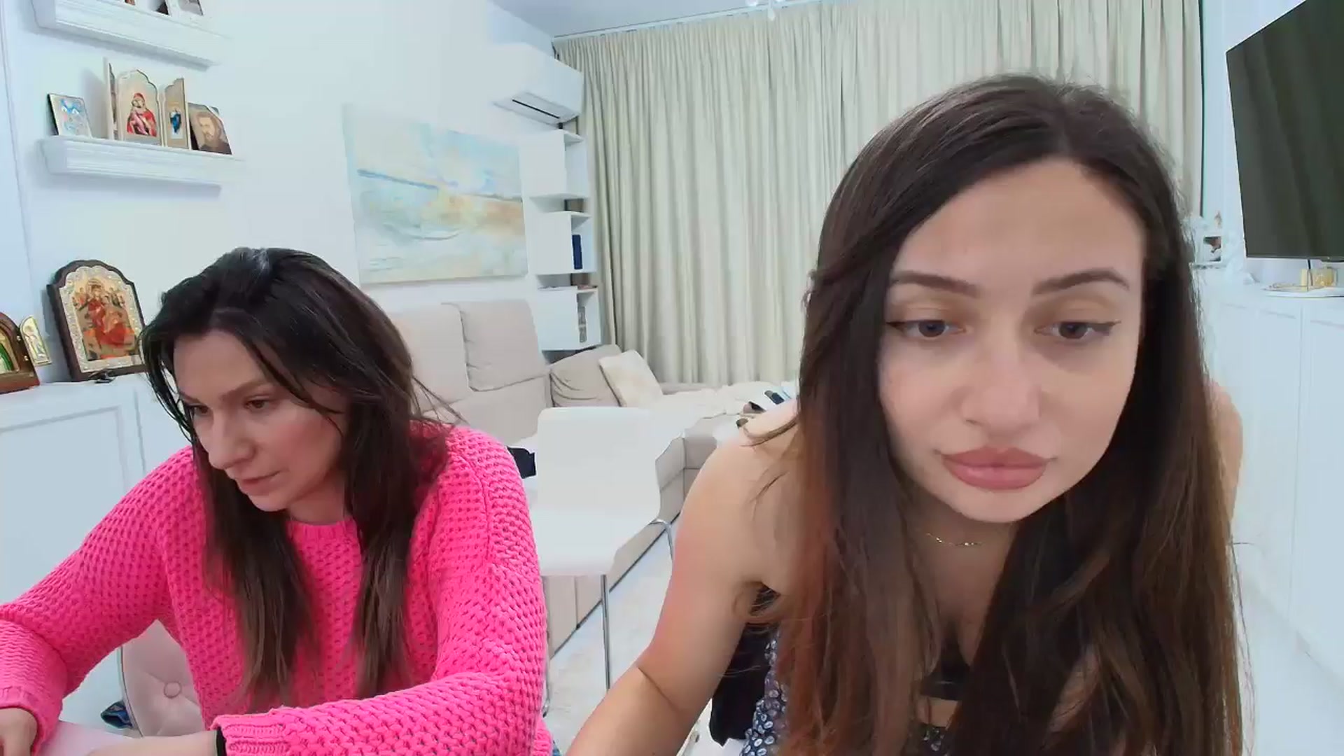Gallery image thumbnail from Wennndyk's myfreecams stream on, 02/22/2026, 18:39 image 1 of 20