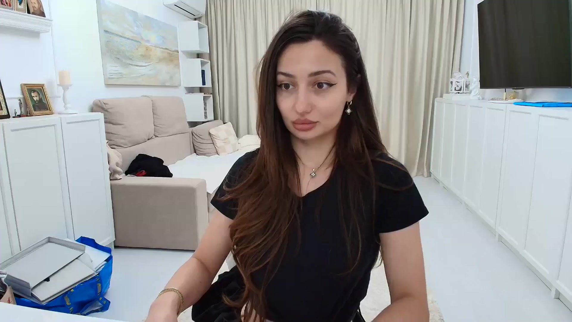 Gallery image thumbnail from Wennndyk's myfreecams stream on, 02/28/2026, 13:36 image 4 of 20
