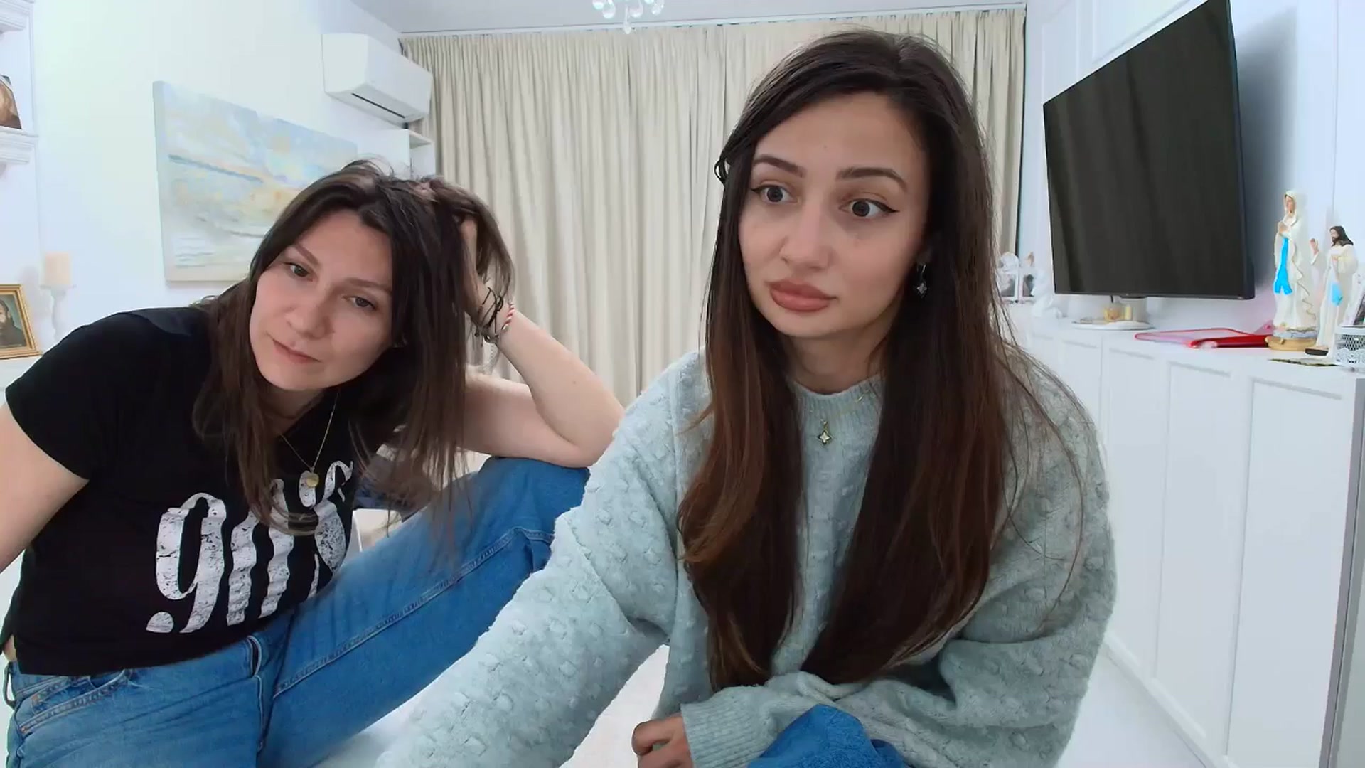 Gallery image thumbnail from Wennndyk's myfreecams stream on, 03/15/2026, 17:32 image 18 of 20