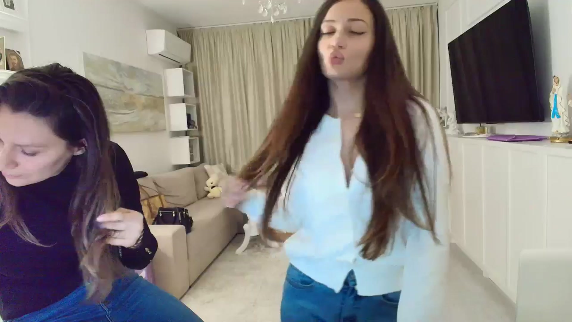 Gallery image thumbnail from Wennndyk's myfreecams stream on, 03/31/2026, 18:06 image 10 of 20