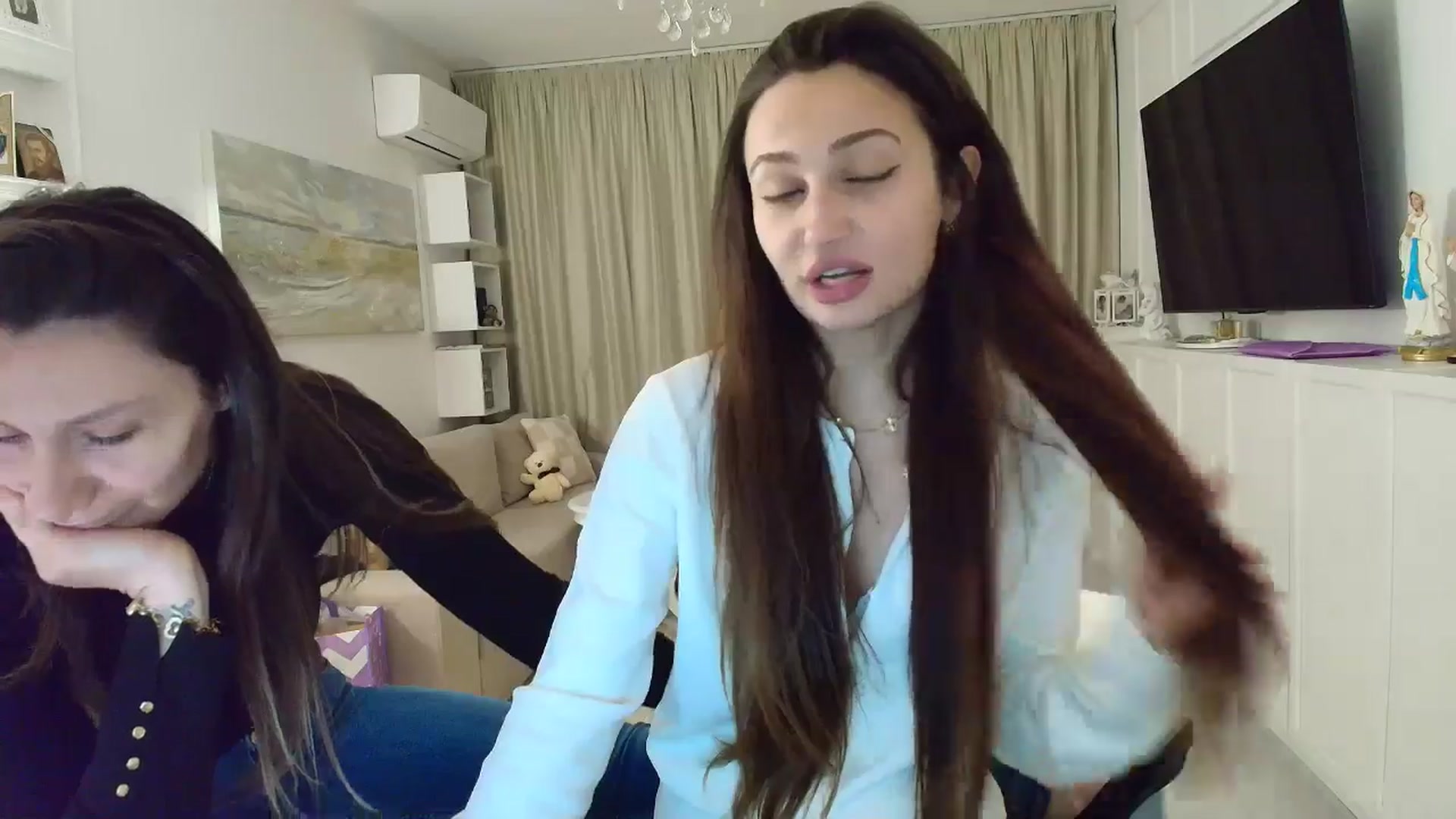 Gallery image thumbnail from Wennndyk's myfreecams stream on, 03/31/2026, 18:06 image 11 of 20