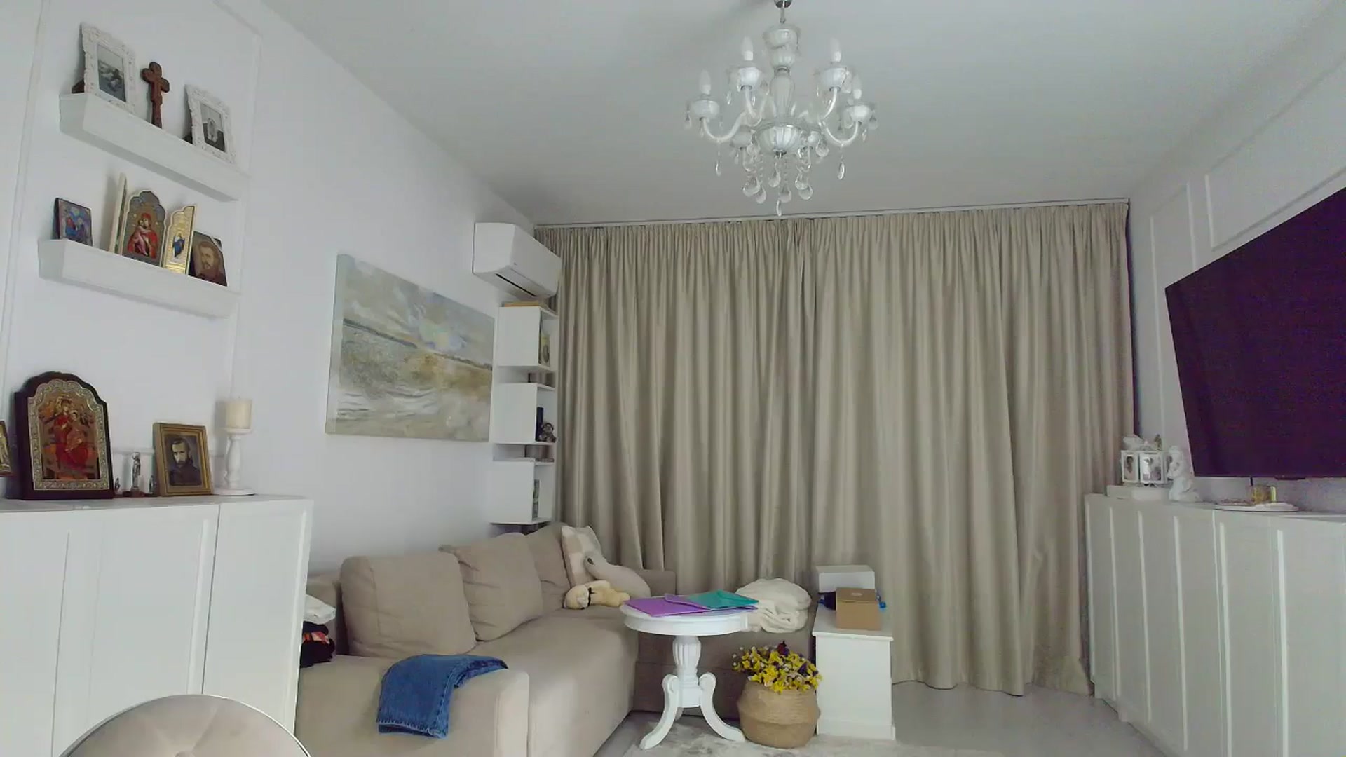 Gallery image thumbnail from Wennndyk's myfreecams stream on, 04/08/2026, 20:56 image 9 of 20
