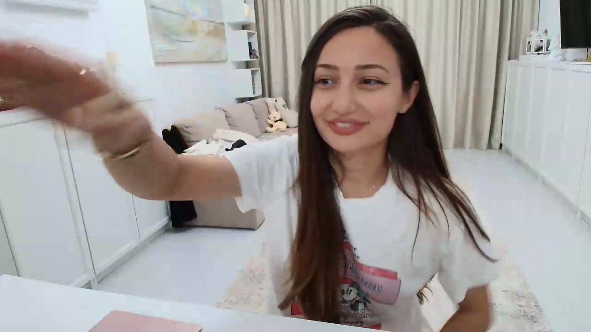 Gallery image thumbnail from Wennndyk's myfreecams stream on, 05/14/2026, 15:05 image 16 of 20