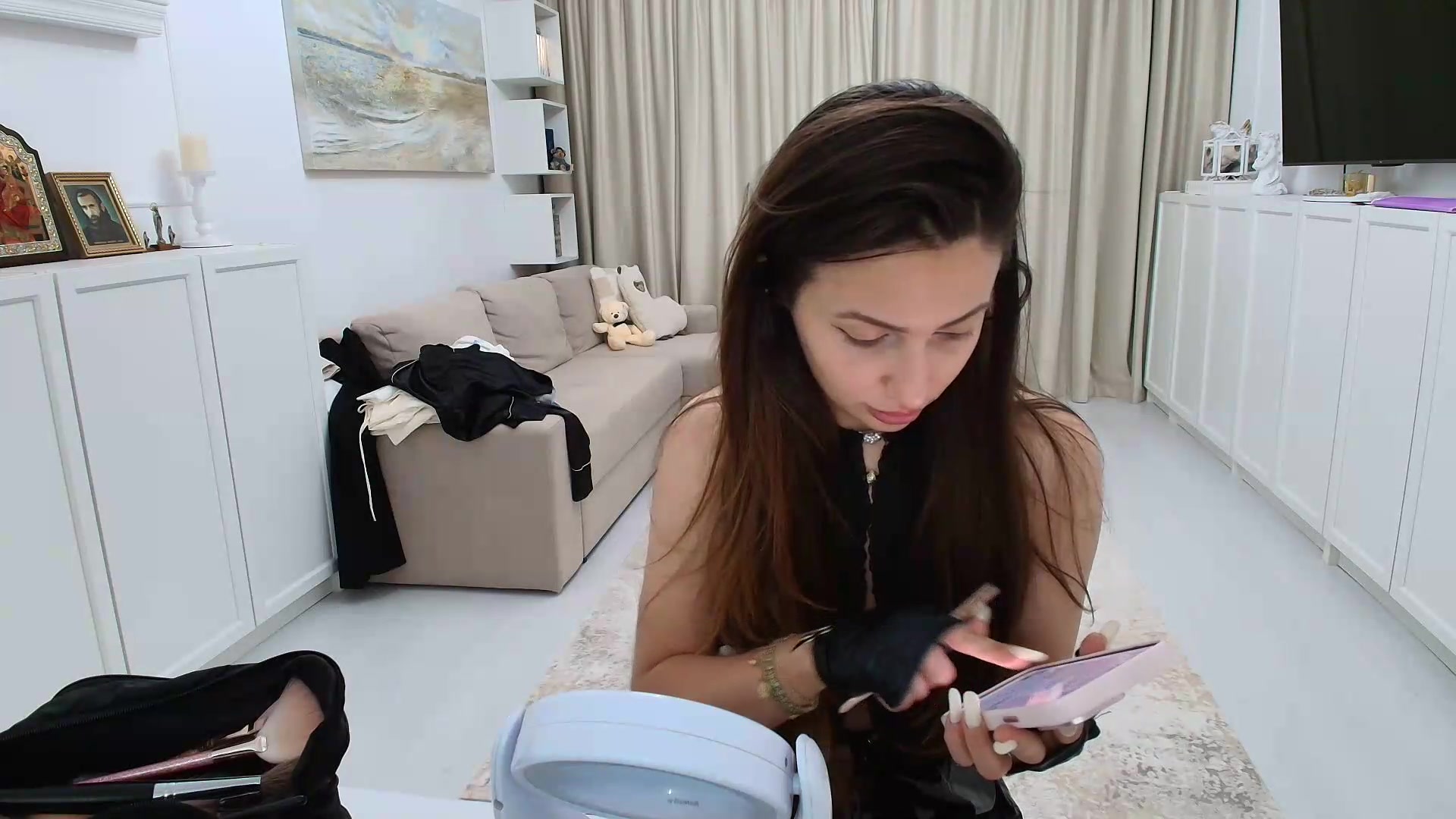 Gallery image thumbnail from Wennndyk's myfreecams stream on, 05/14/2026, 22:02 image 7 of 20