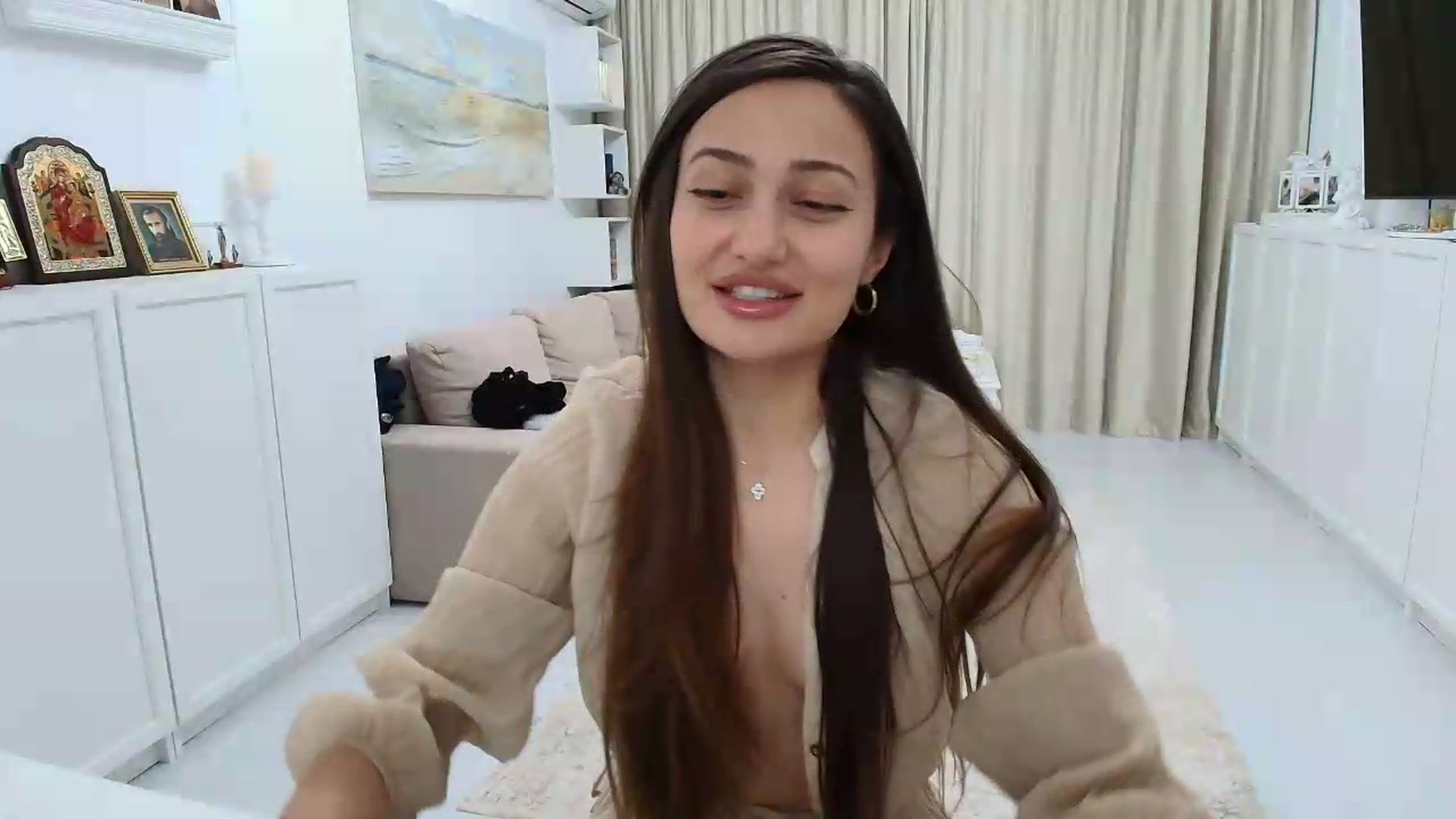 Gallery image thumbnail from Wennndyk's myfreecams stream on, 05/18/2026, 16:54 image 9 of 20