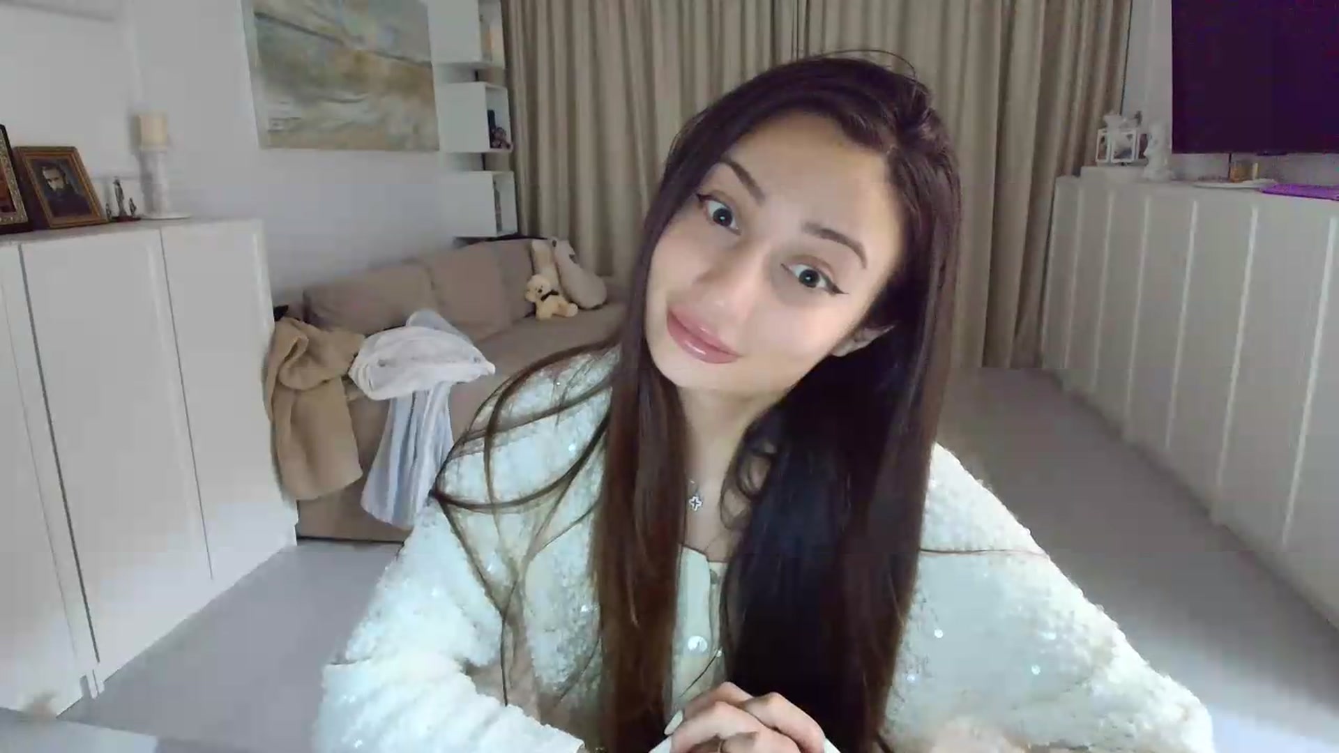 Gallery image thumbnail from Wennndyk's myfreecams stream on, 05/18/2026, 22:19 image 18 of 20