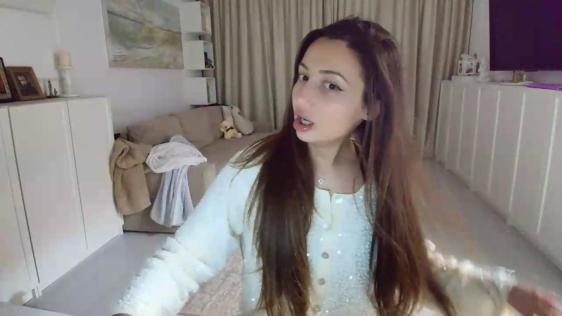 Gallery image thumbnail from Wennndyk's myfreecams stream on, 05/18/2026, 22:19 image 20 of 20