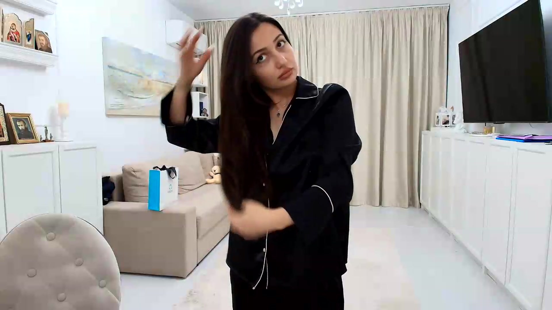 Gallery image thumbnail from Wennndyk's myfreecams stream on, 05/21/2026, 20:21 image 17 of 20